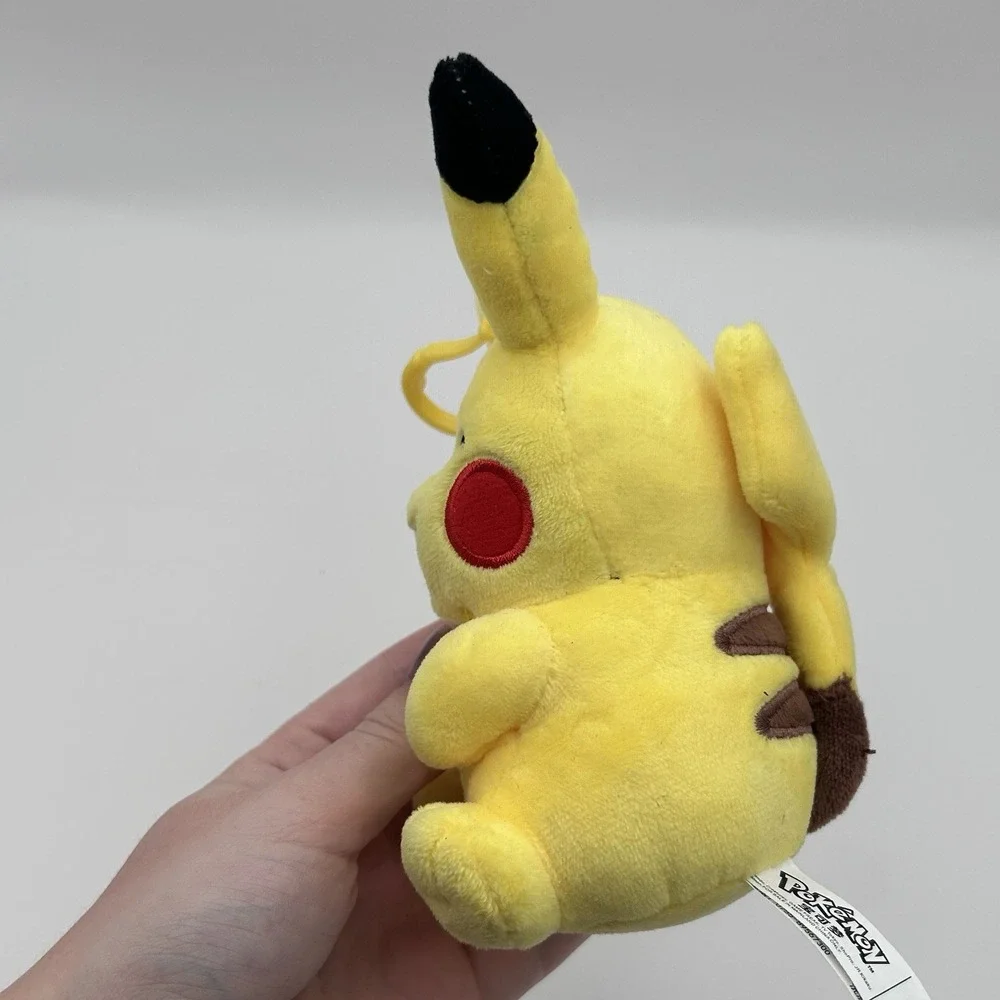 Pokemon Smiling Pikachu Plush Toy Keychain Nintendo Collectible 6